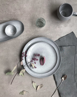 Mae - Plate large grey